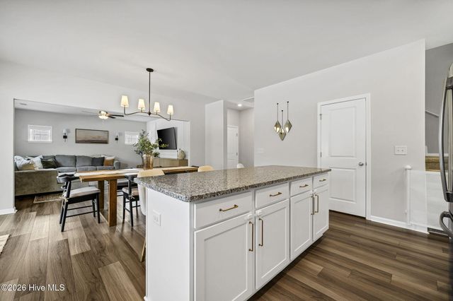 146 Plumtree Lane, Castle Hayne, NC 28429