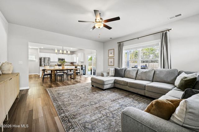 146 Plumtree Lane, Castle Hayne, NC 28429