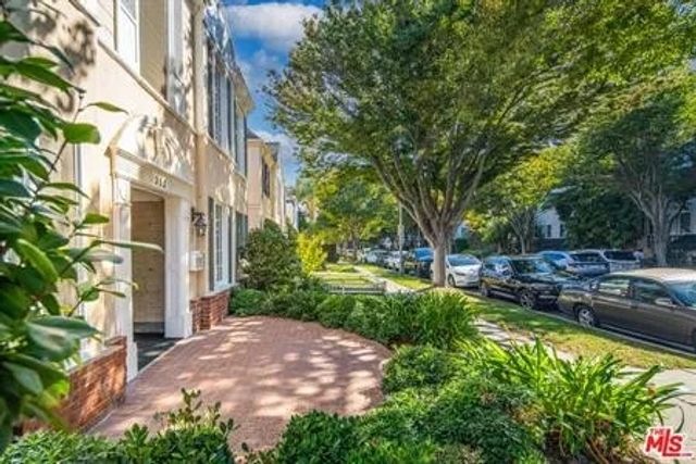 212 S Reeves 4, Beverly Hills, CA 90212