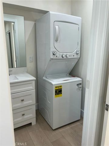 212 S Reeves 4, Beverly Hills, CA 90212