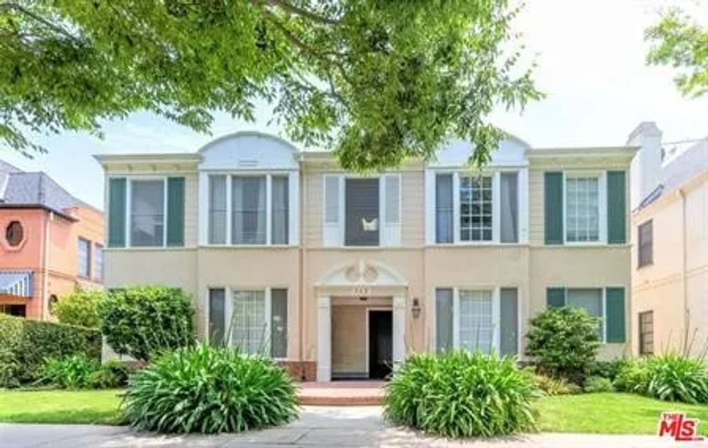 212 S Reeves 4, Beverly Hills, CA 90212