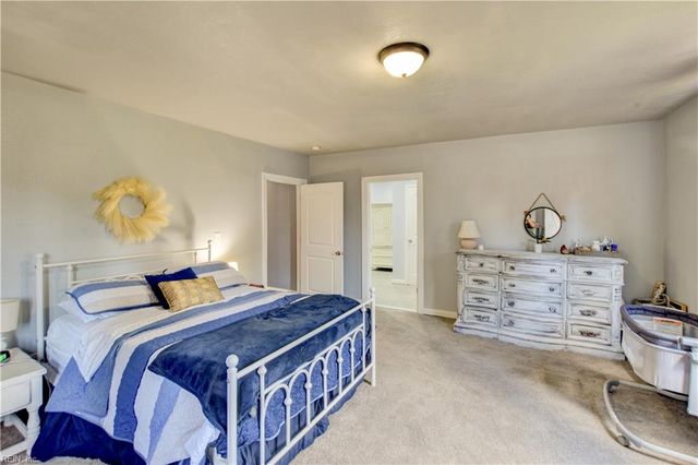 5744 Godwin BLVD, Suffolk, VA 23432