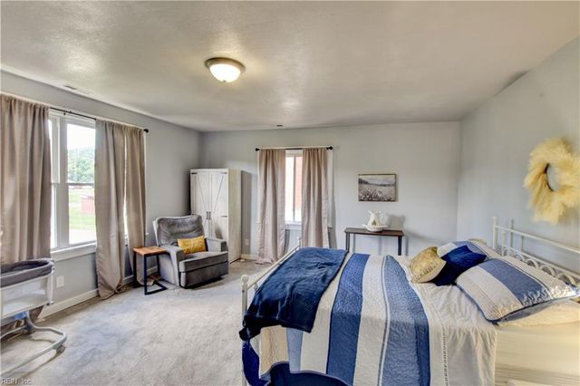 5744 Godwin BLVD, Suffolk, VA 23432