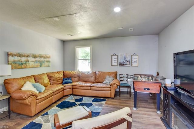 5744 Godwin BLVD, Suffolk, VA 23432