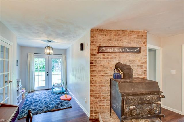 5744 Godwin BLVD, Suffolk, VA 23432