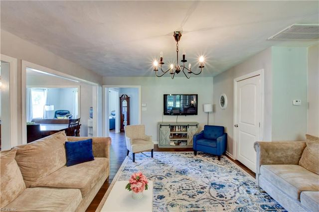 5744 Godwin BLVD, Suffolk, VA 23432