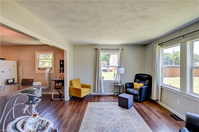 5744 Godwin BLVD, Suffolk, VA 23432