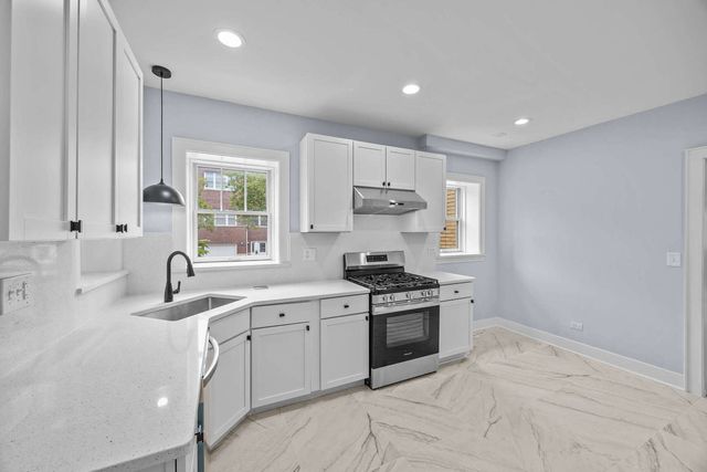 1101 S OAK PARK Avenue, Oak Park, IL 60304