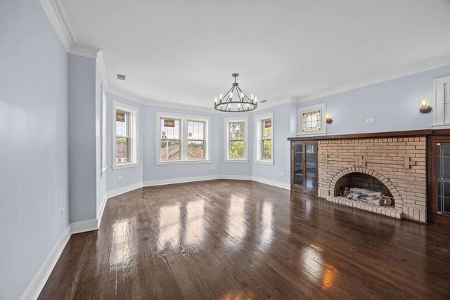 1101 S OAK PARK Avenue, Oak Park, IL 60304