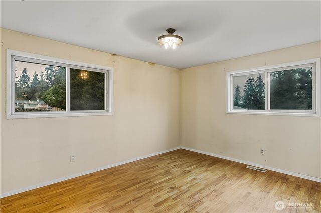 22827 Meridian Avenue S, Bothell, WA 98021