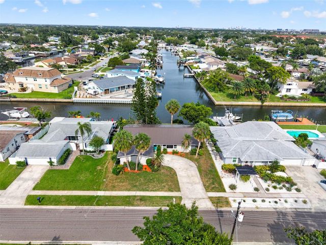 4623 BAY CREST DRIVE, Tampa, FL 33615