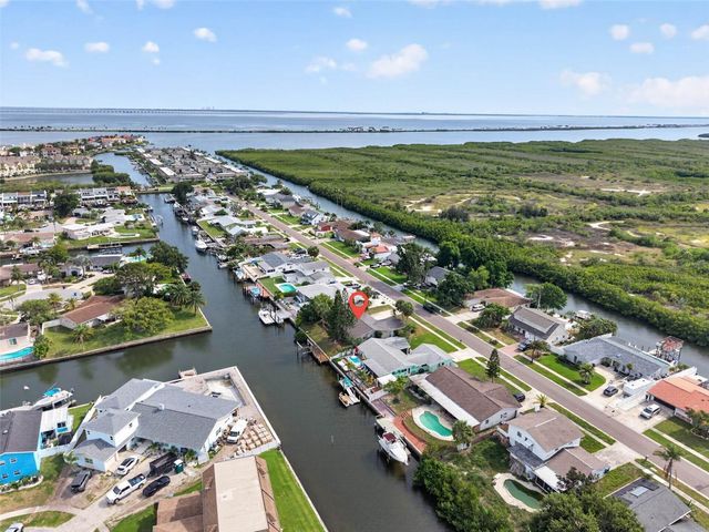4623 BAY CREST DRIVE, Tampa, FL 33615