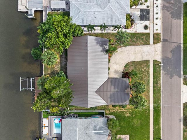 4623 BAY CREST DRIVE, Tampa, FL 33615