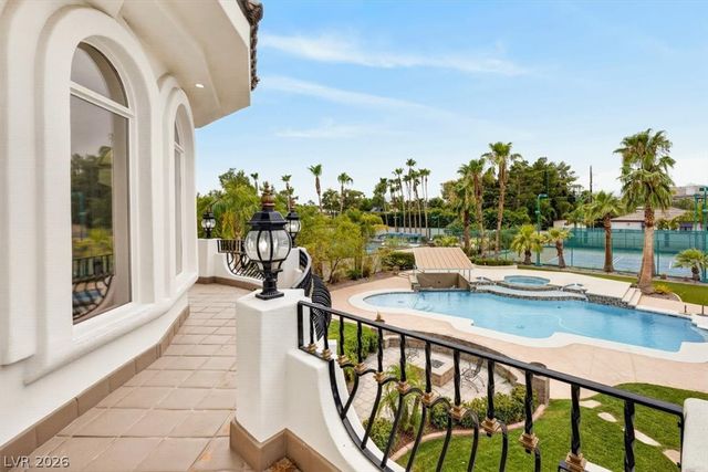 2021 South Valadez Street, Las Vegas, NV 89117