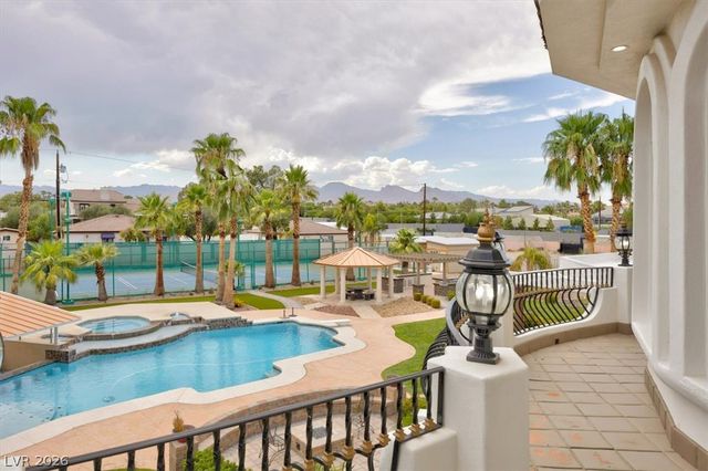 2021 South Valadez Street, Las Vegas, NV 89117