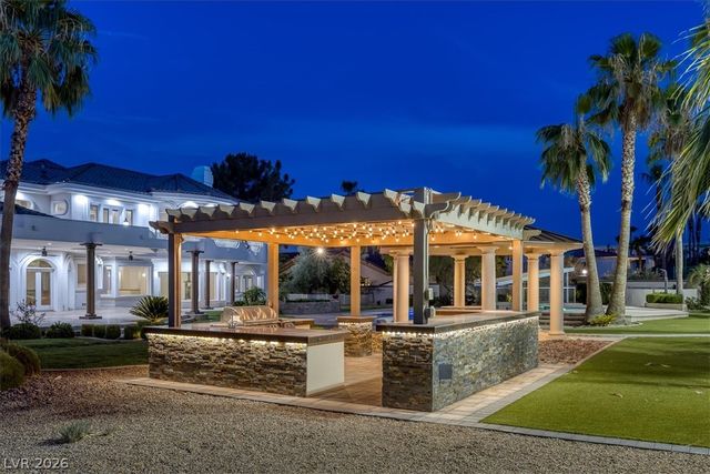 2021 South Valadez Street, Las Vegas, NV 89117