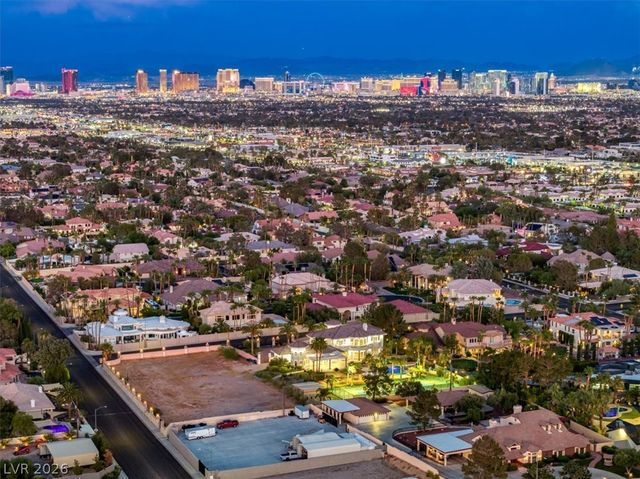 2021 South Valadez Street, Las Vegas, NV 89117