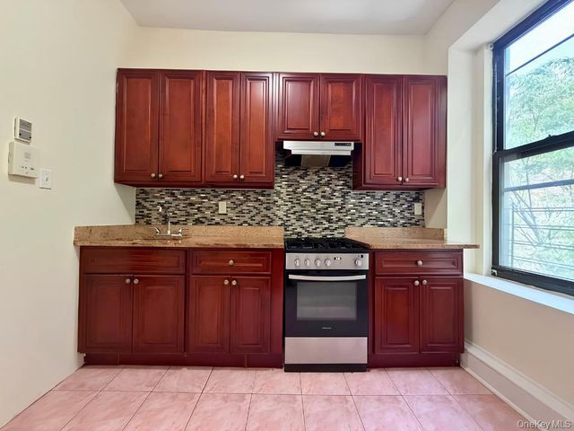 52 Main Street 3R, Yonkers, NY 10701