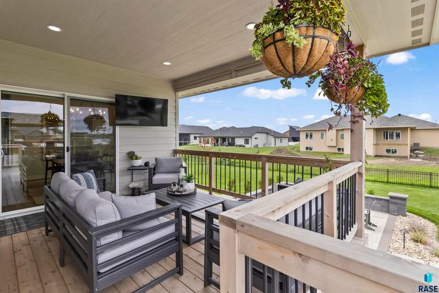 421 Dale Ave Avenue, Harrisburg, SD 57032