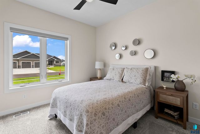 421 Dale Ave Avenue, Harrisburg, SD 57032