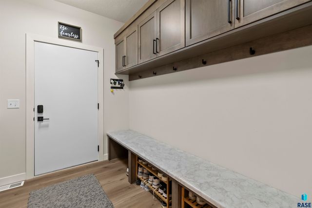 421 Dale Ave Avenue, Harrisburg, SD 57032