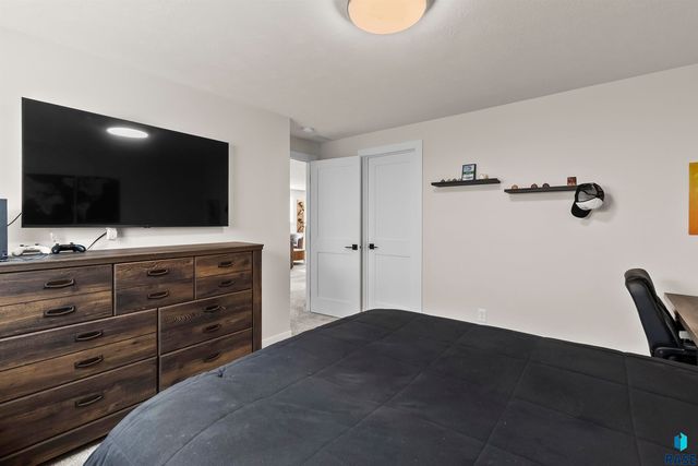 421 Dale Ave Avenue, Harrisburg, SD 57032