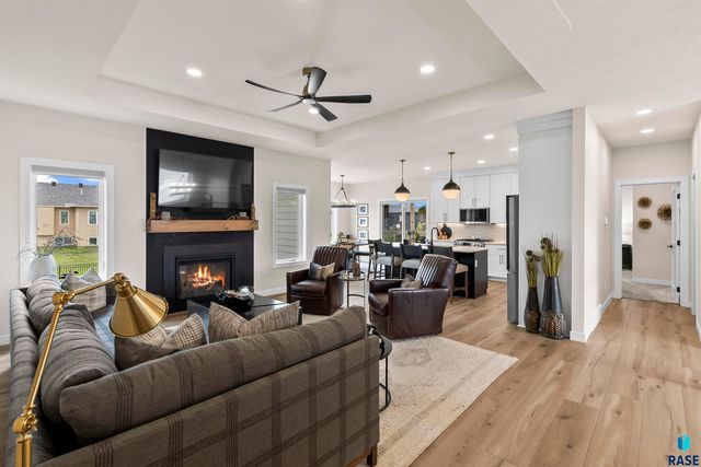 421 Dale Ave Avenue, Harrisburg, SD 57032