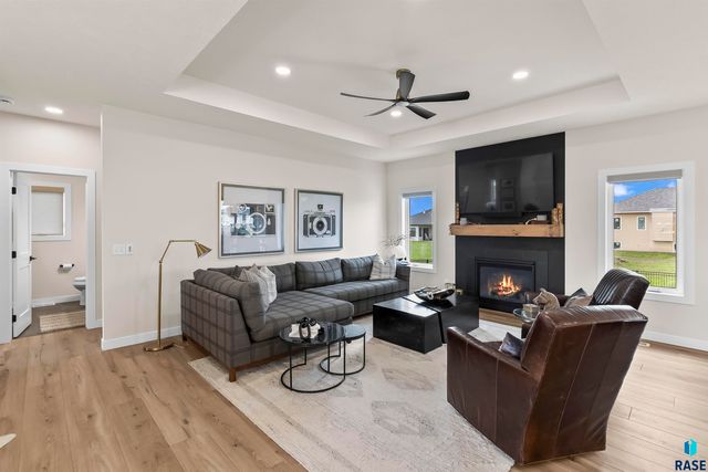 421 Dale Ave Avenue, Harrisburg, SD 57032