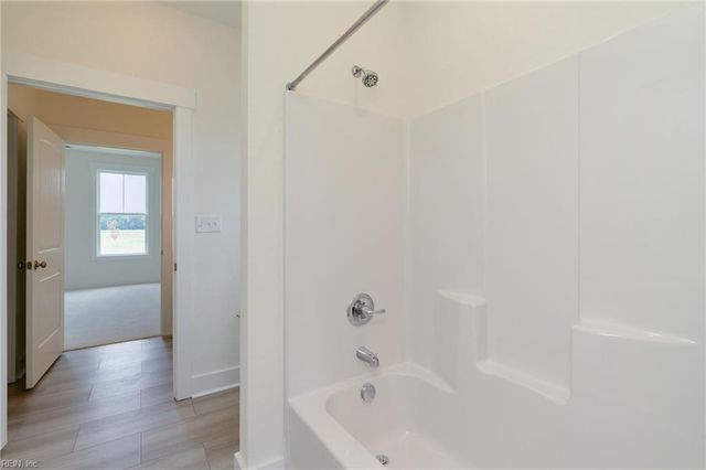 2100 Sanderson RD, Chesapeake, VA 23322