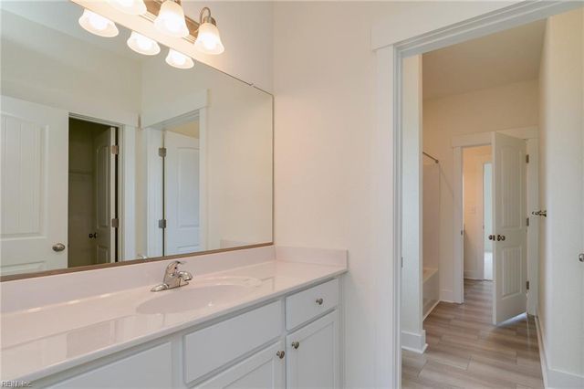 2100 Sanderson RD, Chesapeake, VA 23322