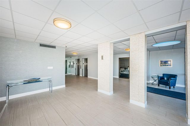 7100 SUNSHINE SKYWAY LANE S 203, St Petersburg, FL 33711