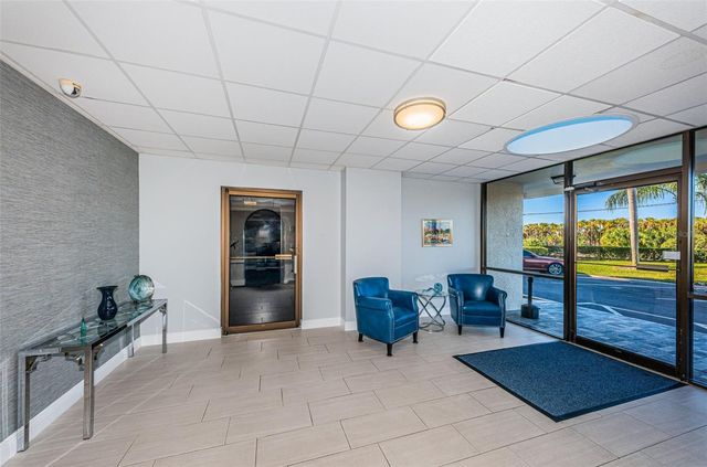 7100 SUNSHINE SKYWAY LANE S 203, St Petersburg, FL 33711