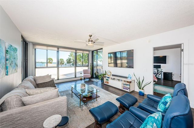 7100 SUNSHINE SKYWAY LANE S 203, St Petersburg, FL 33711