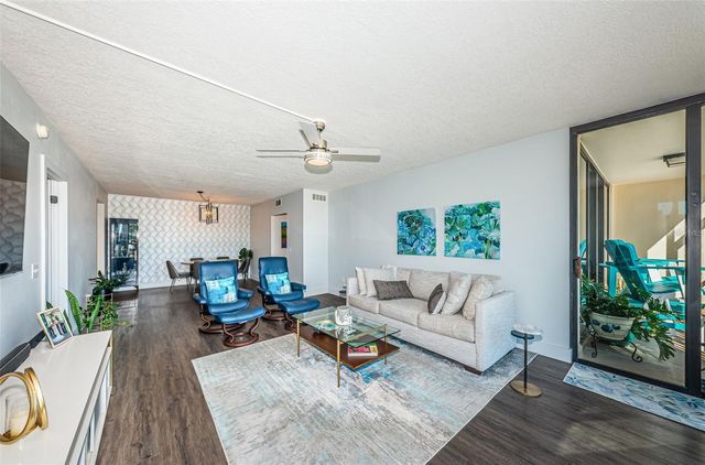 7100 SUNSHINE SKYWAY LANE S 203, St Petersburg, FL 33711