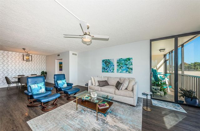7100 SUNSHINE SKYWAY LANE S 203, St Petersburg, FL 33711