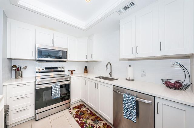7100 SUNSHINE SKYWAY LANE S 203, St Petersburg, FL 33711