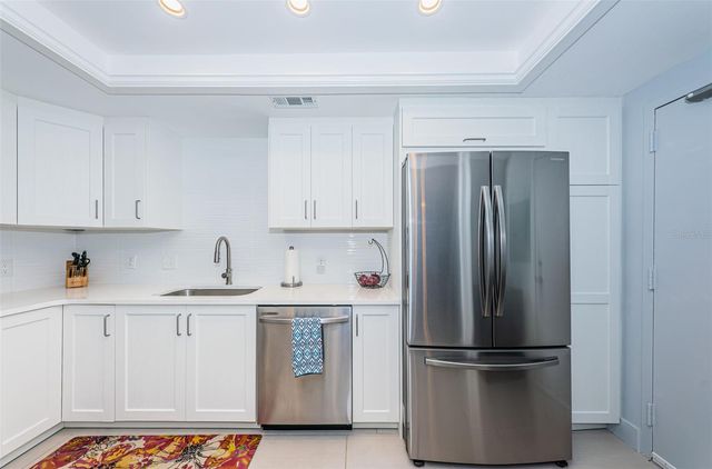 7100 SUNSHINE SKYWAY LANE S 203, St Petersburg, FL 33711