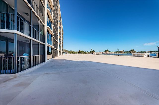 7100 SUNSHINE SKYWAY LANE S 203, St Petersburg, FL 33711