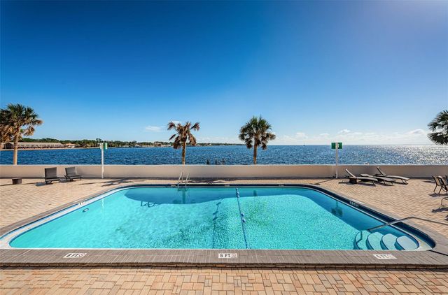 7100 SUNSHINE SKYWAY LANE S 203, St Petersburg, FL 33711