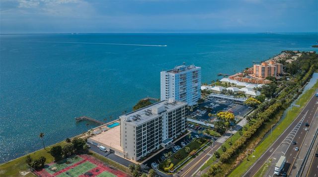 7100 SUNSHINE SKYWAY LANE S 203, St Petersburg, FL 33711