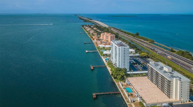 7100 SUNSHINE SKYWAY LANE S 203, St Petersburg, FL 33711