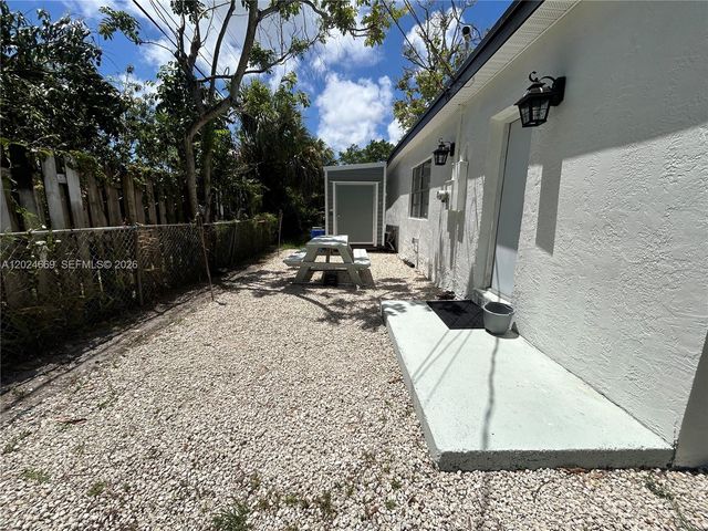 404 NW 18th Ave, Fort Lauderdale, FL 33311