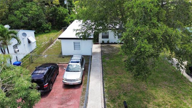 404 NW 18th Ave, Fort Lauderdale, FL 33311