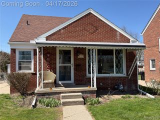 6778 Kolb Avenue, Allen Park, MI 48101