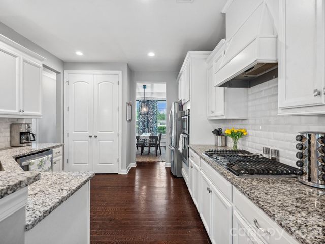 1326 Kings Grove Drive, York, SC 29745