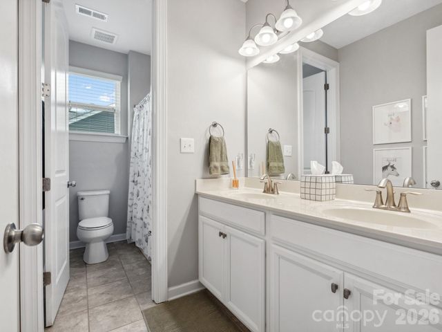 1326 Kings Grove Drive, York, SC 29745