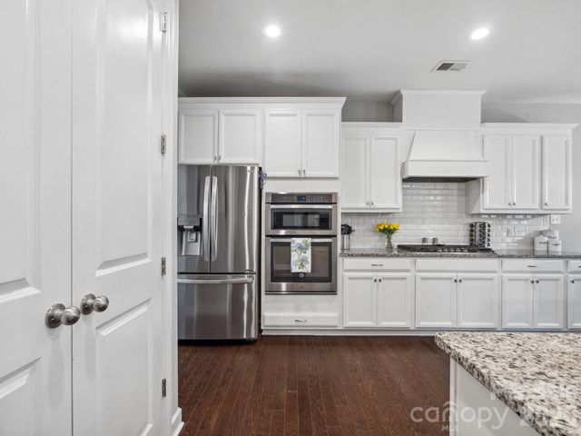 1326 Kings Grove Drive, York, SC 29745