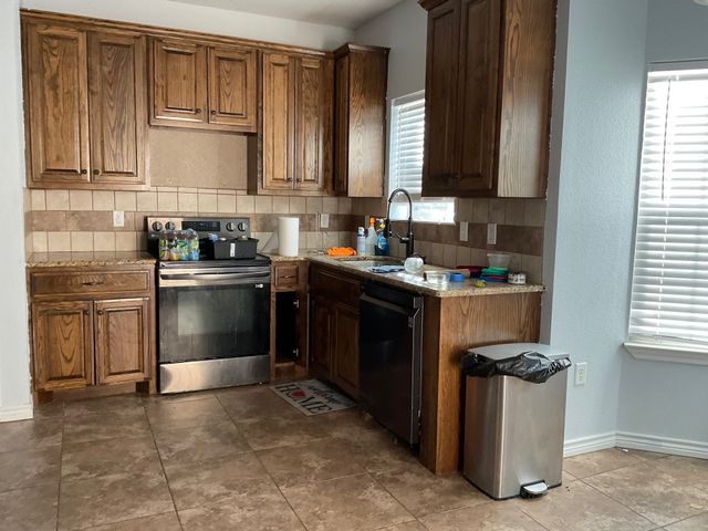 4616 Liberty Hill Trail, Sherman, TX 75092