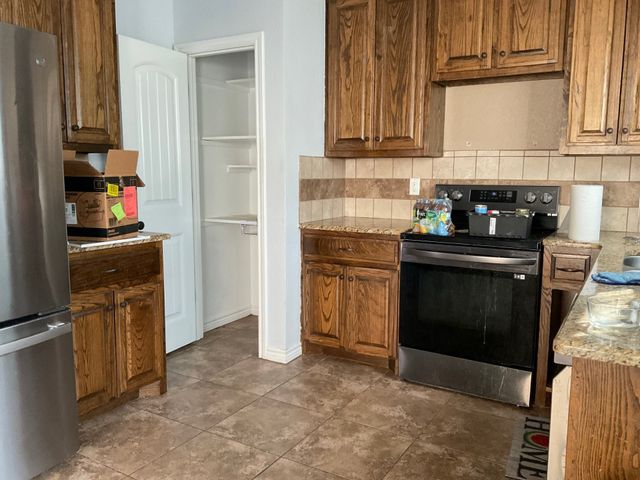 4616 Liberty Hill Trail, Sherman, TX 75092