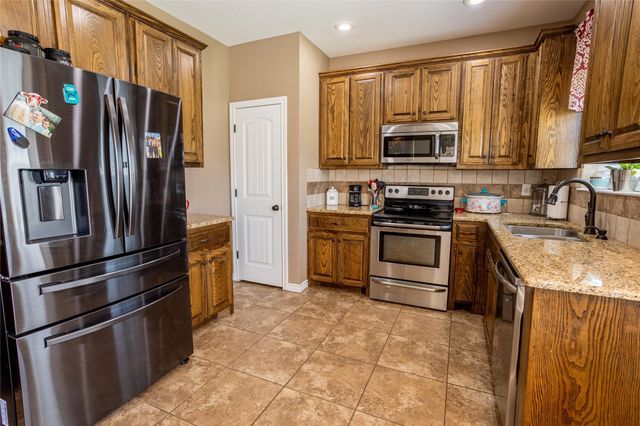 4616 Liberty Hill Trail, Sherman, TX 75092